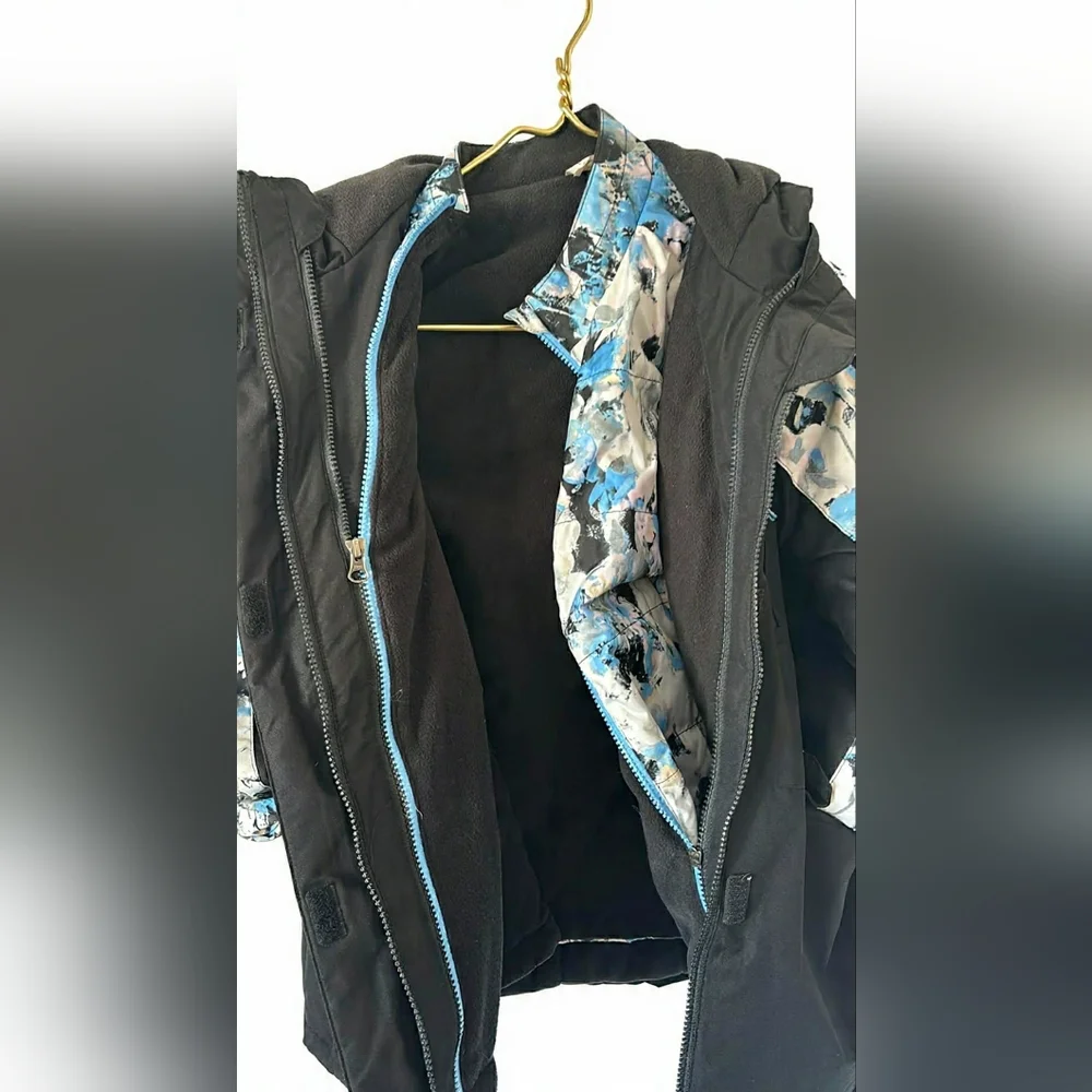 Swiss Tech Kids Winter Coat Black and Blue Abstract Design Zip Out Liner‎ Unisex